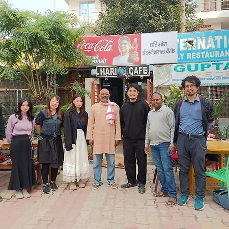 The Gupta Guest House Bodh Gaya Luaran gambar