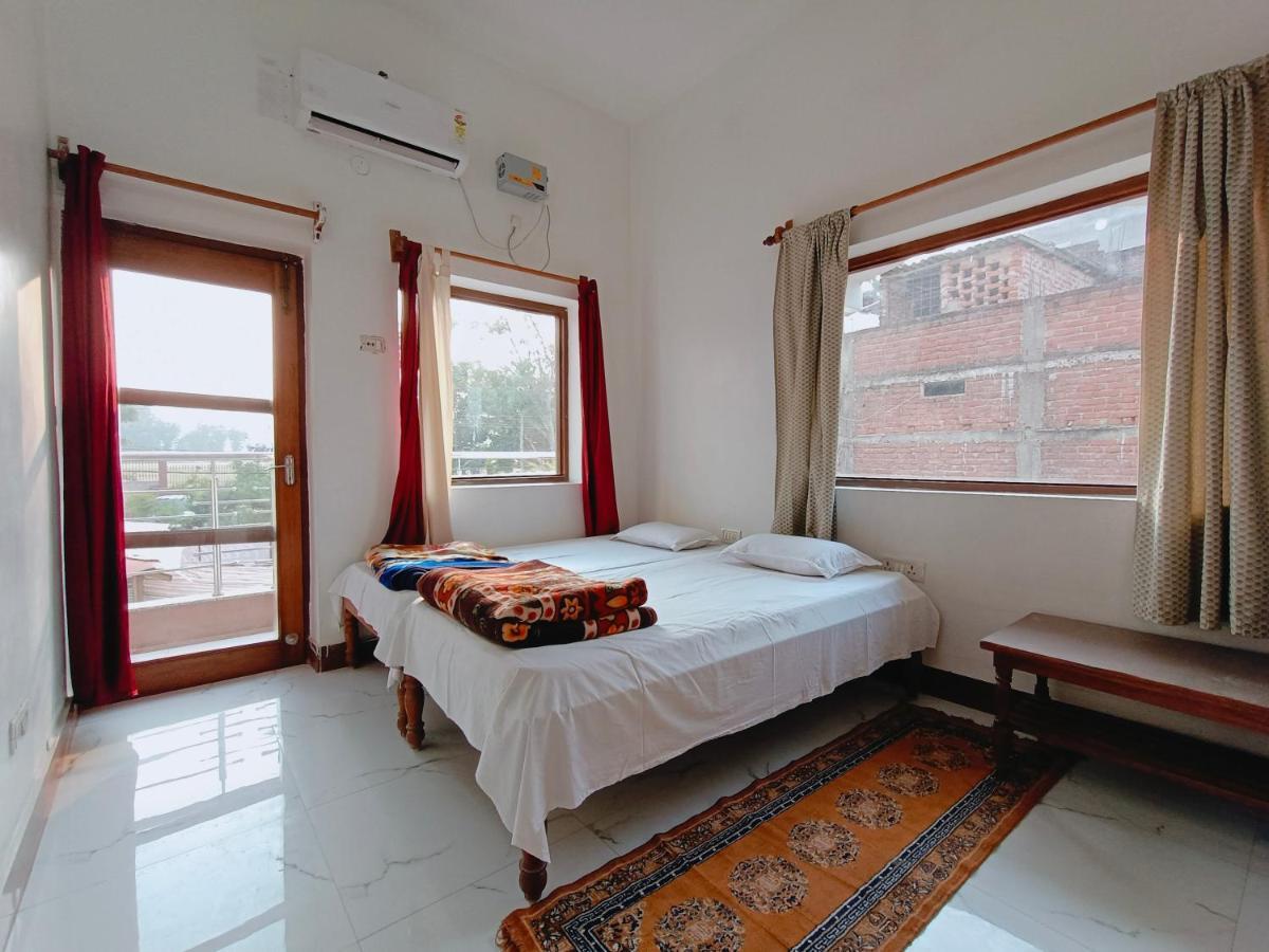 The Gupta Guest House Bodh Gaya Luaran gambar