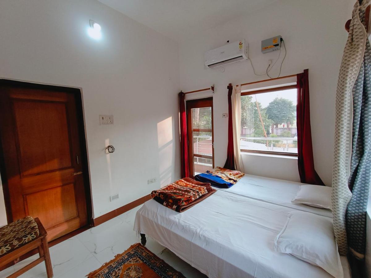 The Gupta Guest House Bodh Gaya Luaran gambar