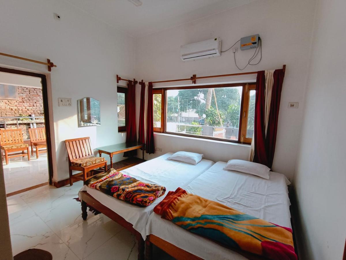 The Gupta Guest House Bodh Gaya Luaran gambar