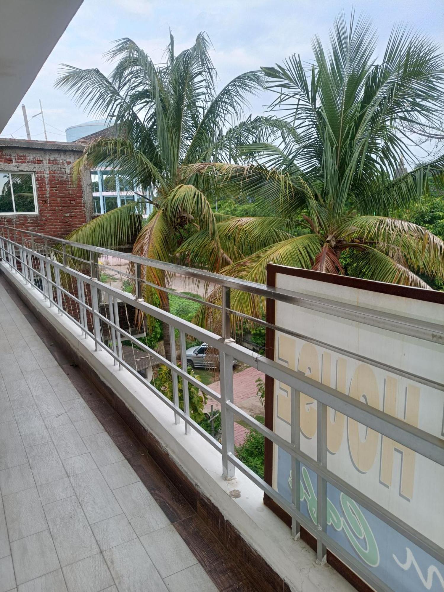 The Gupta Guest House Bodh Gaya Luaran gambar