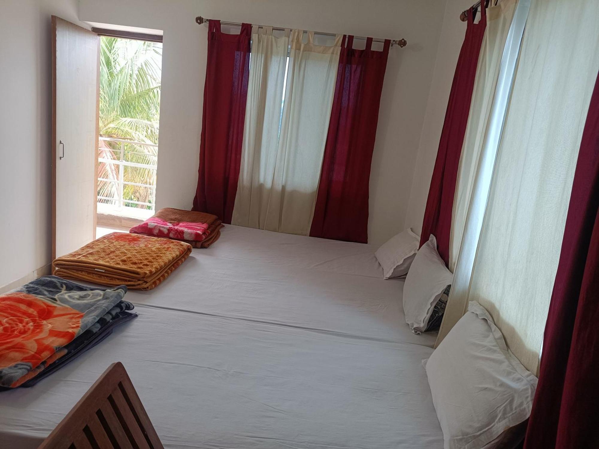 The Gupta Guest House Bodh Gaya Luaran gambar