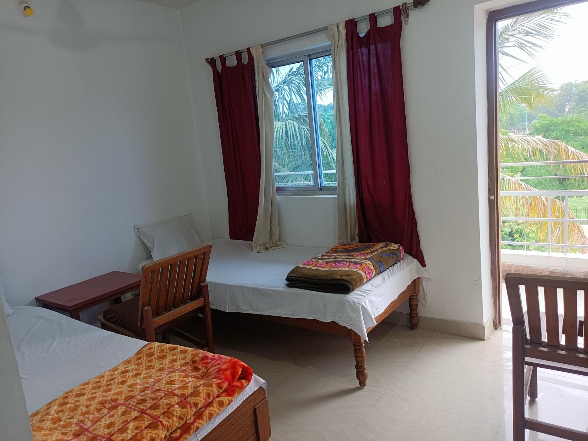 The Gupta Guest House Bodh Gaya Luaran gambar